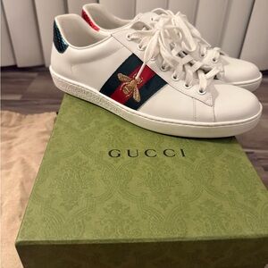 Gucci Ace Sneakers with Bee - Barely Worn